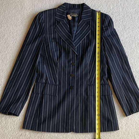 Escada blazer - Picture 11 of 12